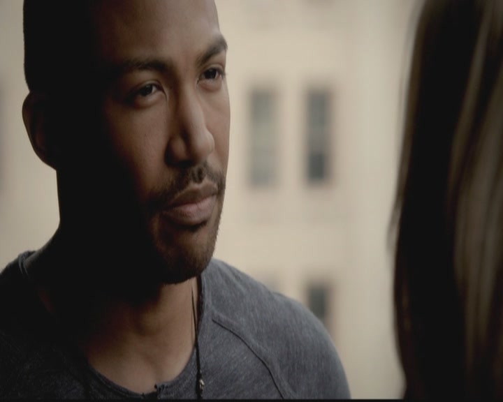VampireDiariesWorld-dot-org_TheOriginals1x02HouseOfTheRisingSun1127.jpg