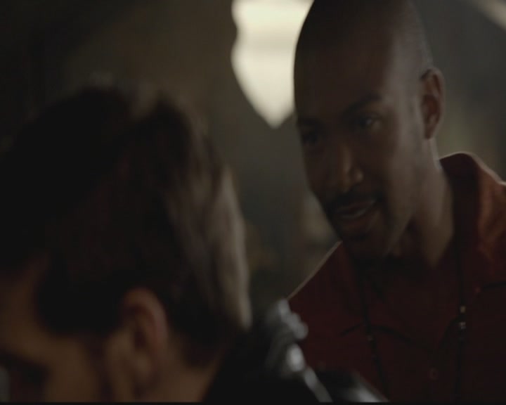 VampireDiariesWorld-dot-org_TheOriginals1x02HouseOfTheRisingSun1178.jpg