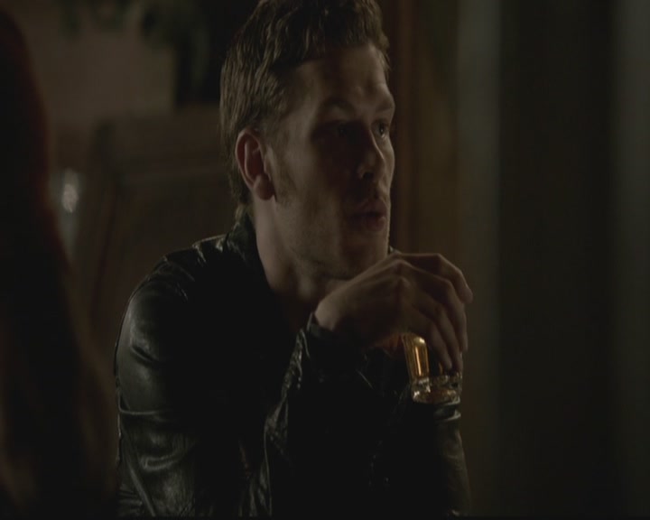 VampireDiariesWorld-dot-org_TheOriginals1x02HouseOfTheRisingSun1181.jpg