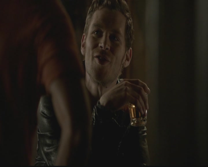 VampireDiariesWorld-dot-org_TheOriginals1x02HouseOfTheRisingSun1183.jpg
