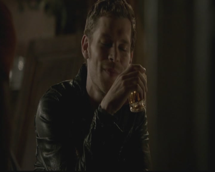 VampireDiariesWorld-dot-org_TheOriginals1x02HouseOfTheRisingSun1184.jpg