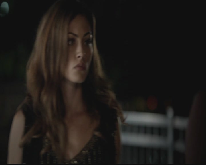 VampireDiariesWorld-dot-org_TheOriginals1x02HouseOfTheRisingSun1243.jpg