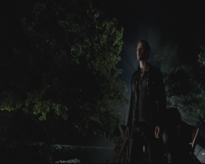 VampireDiariesWorld-dot-org_TheOriginals1x02HouseOfTheRisingSun1272.jpg