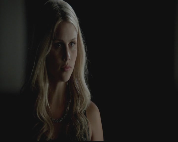 VampireDiariesWorld-dot-org_TheOriginals1x02HouseOfTheRisingSun1334.jpg