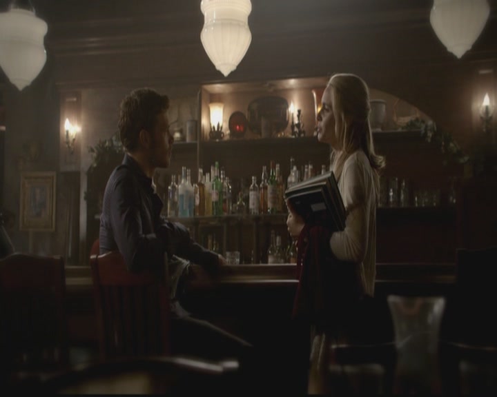 VampireDiariesWorld-dot-org_TheOriginals1x02HouseOfTheRisingSun1366.jpg