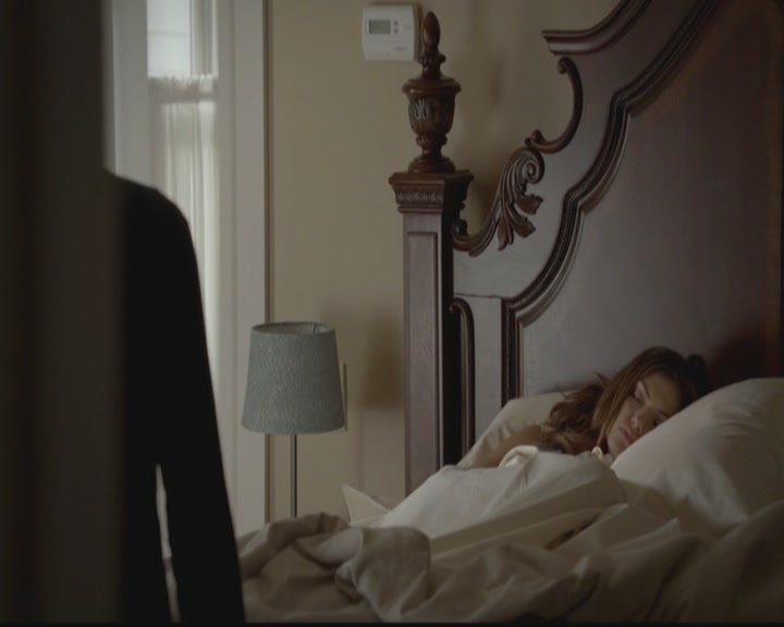 VampireDiariesWorld-dot-org_TheOriginals1x02HouseOfTheRisingSun2009.jpg