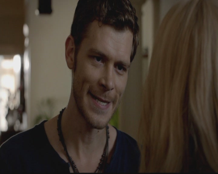 VampireDiariesWorld-dot-org_TheOriginals1x02HouseOfTheRisingSun2245.jpg