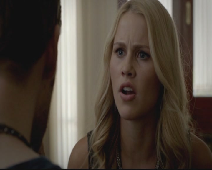 VampireDiariesWorld-dot-org_TheOriginals1x02HouseOfTheRisingSun2248.jpg