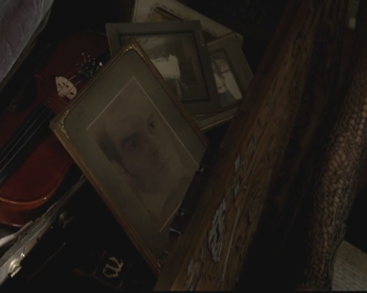 VampireDiariesWorld-dot-org_TheOriginals1x03TangledUpInBlue0043.jpg