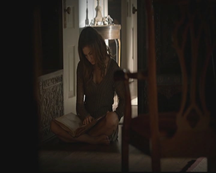 VampireDiariesWorld-dot-org_TheOriginals1x03TangledUpInBlue0055.jpg