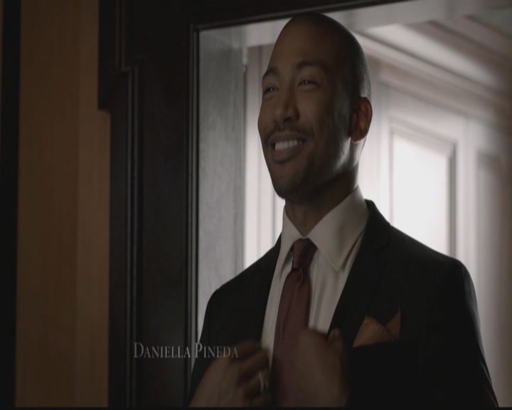 VampireDiariesWorld-dot-org_TheOriginals1x03TangledUpInBlue0228.jpg