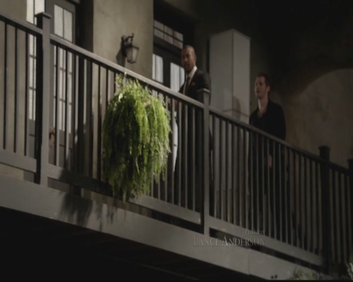 VampireDiariesWorld-dot-org_TheOriginals1x03TangledUpInBlue0306.jpg