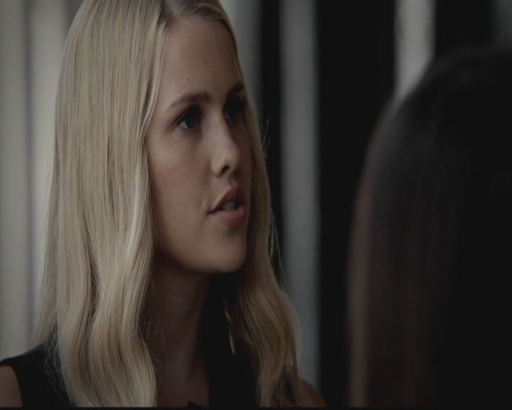VampireDiariesWorld-dot-org_TheOriginals1x03TangledUpInBlue0484.jpg