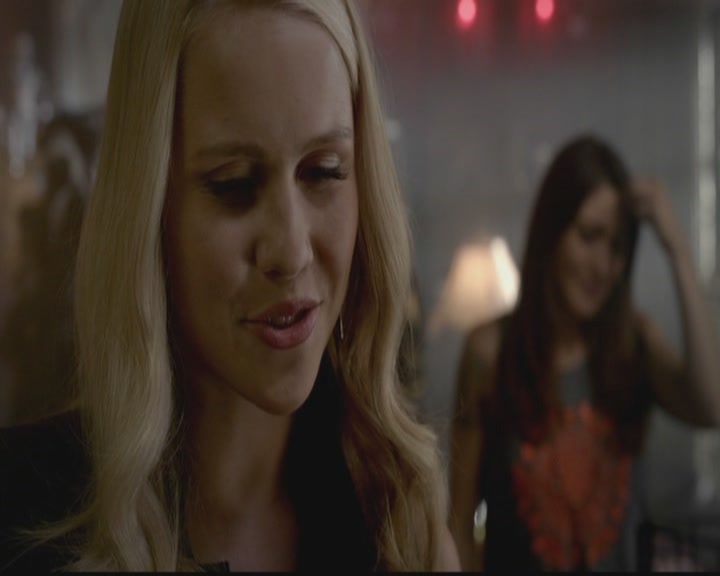 VampireDiariesWorld-dot-org_TheOriginals1x03TangledUpInBlue0546.jpg