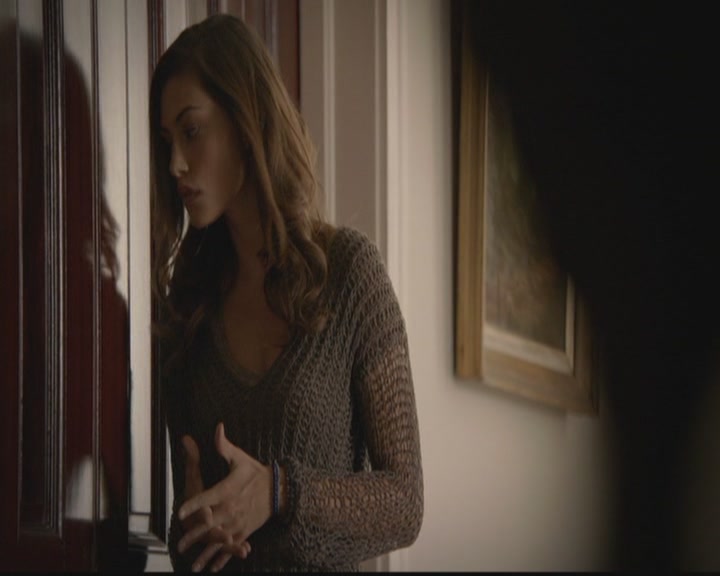 VampireDiariesWorld-dot-org_TheOriginals1x03TangledUpInBlue0597.jpg