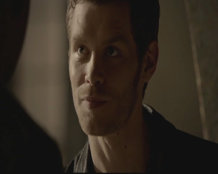 VampireDiariesWorld-dot-org_TheOriginals1x03TangledUpInBlue0761.jpg