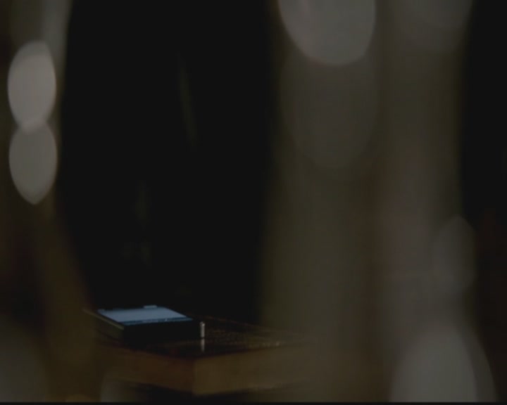 VampireDiariesWorld-dot-org_TheOriginals1x03TangledUpInBlue0856.jpg
