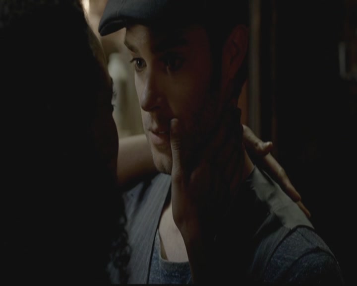 VampireDiariesWorld-dot-org_TheOriginals1x03TangledUpInBlue0934.jpg