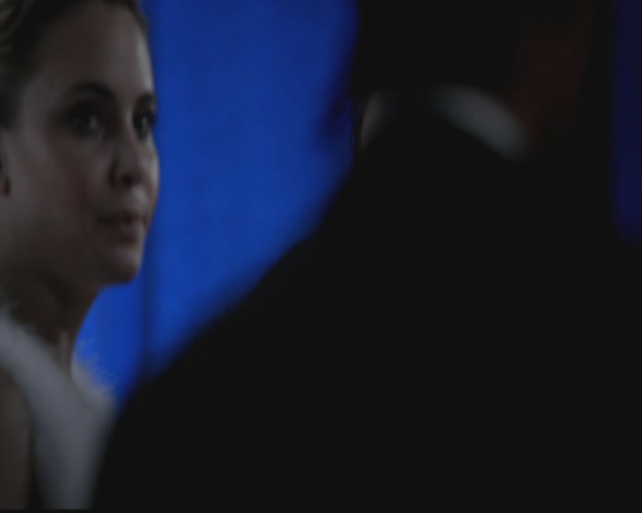 VampireDiariesWorld-dot-org_TheOriginals1x03TangledUpInBlue1126.jpg