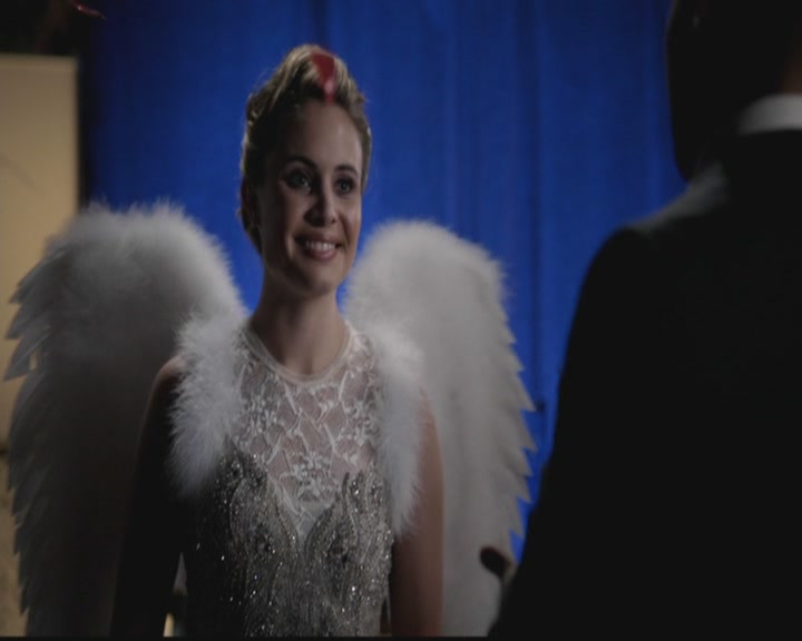 VampireDiariesWorld-dot-org_TheOriginals1x03TangledUpInBlue1155.jpg VampireDiariesWorld-dot-org_TheOriginals1x03TangledUpInBlue1155.jpg