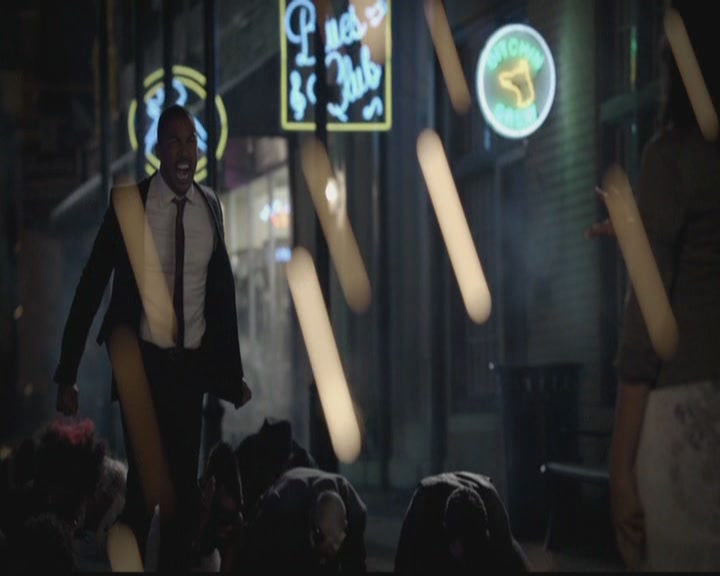 VampireDiariesWorld-dot-org_TheOriginals1x03TangledUpInBlue1677.jpg