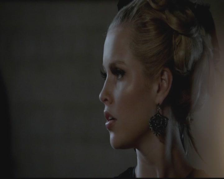 VampireDiariesWorld-dot-org_TheOriginals1x03TangledUpInBlue1719.jpg