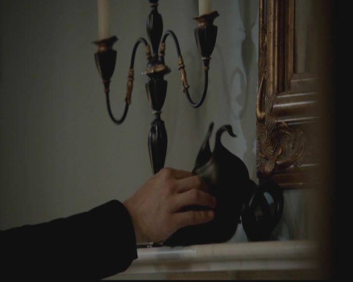 VampireDiariesWorld-dot-org_TheOriginals1x03TangledUpInBlue1980.jpg VampireDiariesWorld-dot-org_TheOriginals1x03TangledUpInBlue1980.jpg