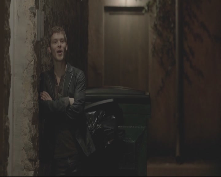 VampireDiariesWorld-dot-org_TheOriginals1x04GirlInNewOrleans-deletedscene0015.jpg