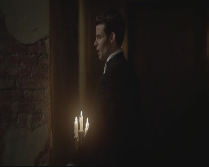 VampireDiariesWorld-dot-org_TheOriginals1x04GirlInNewOrleans0929.jpg