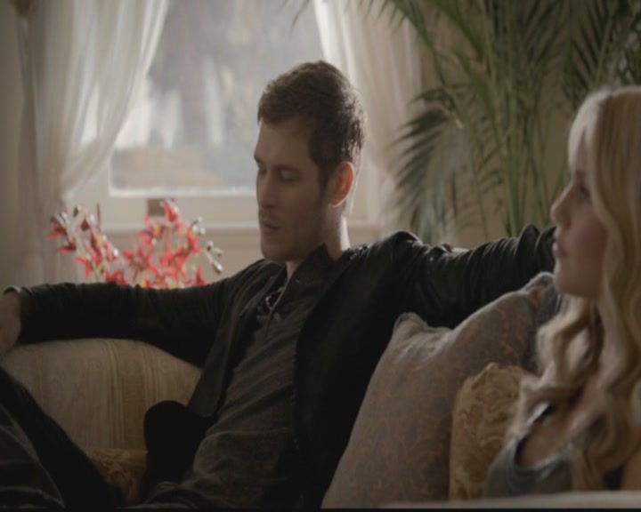 VampireDiariesWorld-dot-org_TheOriginals1x05SinnersAndSaints0254.jpg