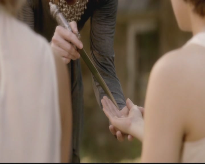 VampireDiariesWorld-dot-org_TheOriginals1x05SinnersAndSaints0349.jpg