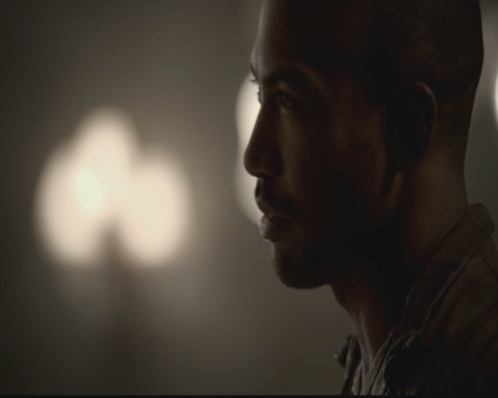 VampireDiariesWorld-dot-org_TheOriginals1x05SinnersAndSaints0475.jpg