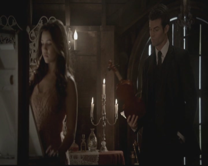 VampireDiariesWorld-dot-org_TheOriginals1x05SinnersAndSaints0481.jpg