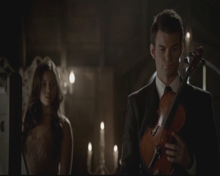 VampireDiariesWorld-dot-org_TheOriginals1x05SinnersAndSaints0486.jpg