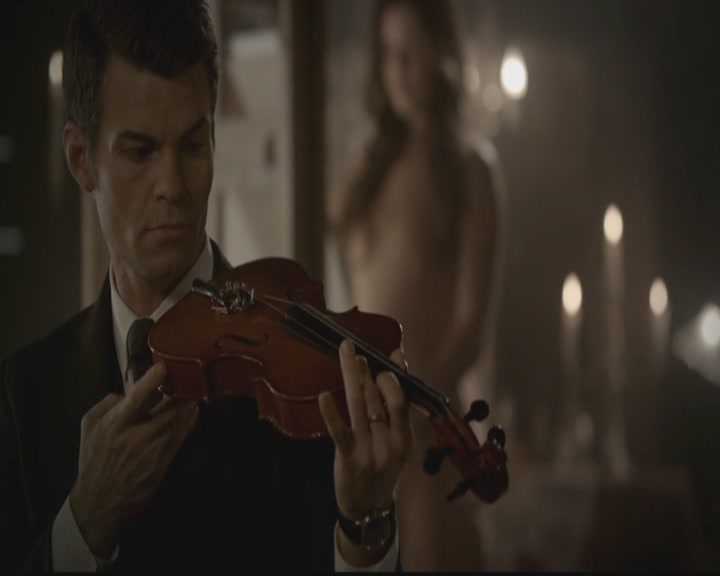 VampireDiariesWorld-dot-org_TheOriginals1x05SinnersAndSaints0495.jpg