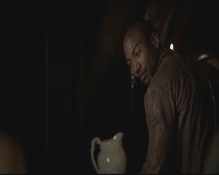 VampireDiariesWorld-dot-org_TheOriginals1x05SinnersAndSaints0512.jpg