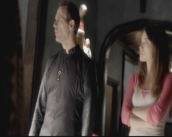 VampireDiariesWorld-dot-org_TheOriginals1x05SinnersAndSaints0913.jpg