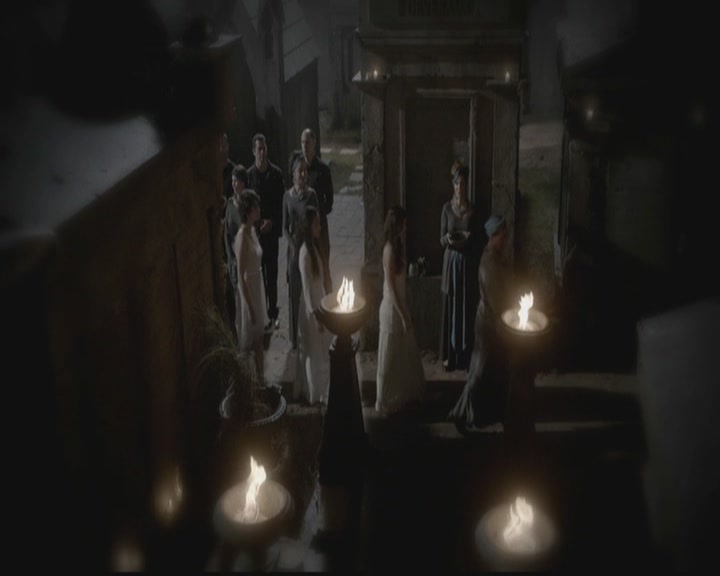 VampireDiariesWorld-dot-org_TheOriginals1x05SinnersAndSaints1213.jpg
