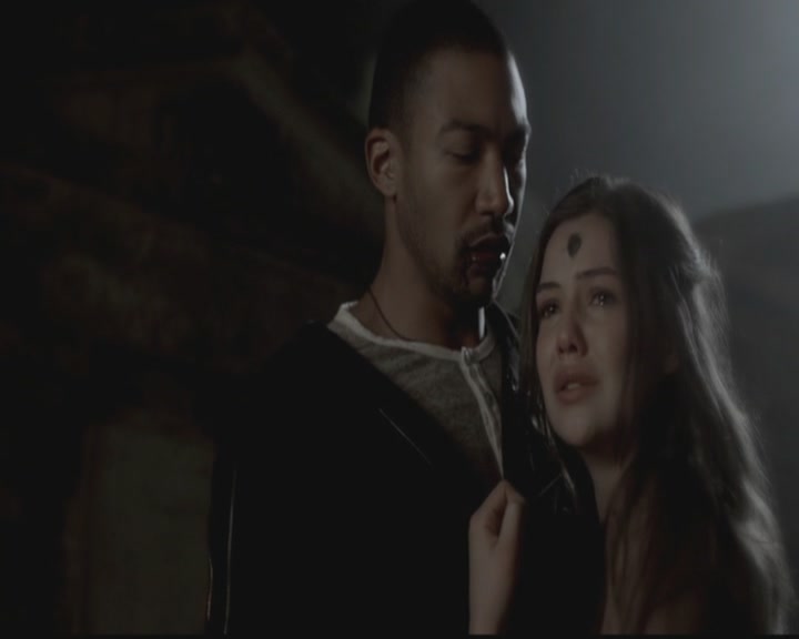 VampireDiariesWorld-dot-org_TheOriginals1x05SinnersAndSaints1436.jpg