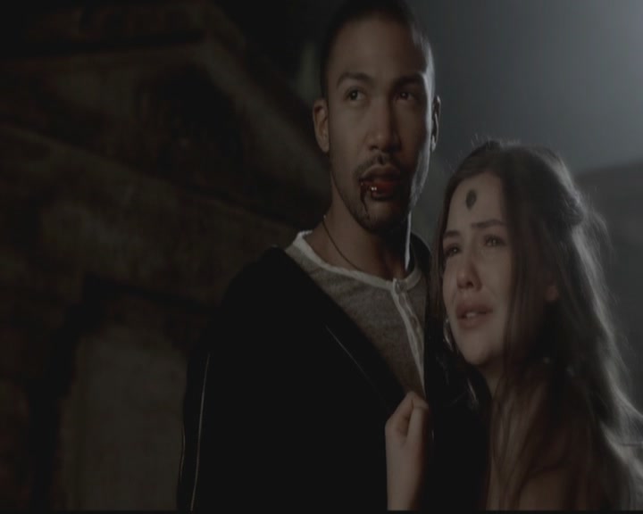 VampireDiariesWorld-dot-org_TheOriginals1x05SinnersAndSaints1437.jpg