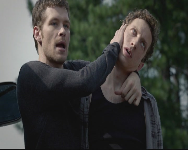 VampireDiariesWorld-dot-org_TheOriginals1x05SinnersAndSaints1590.jpg