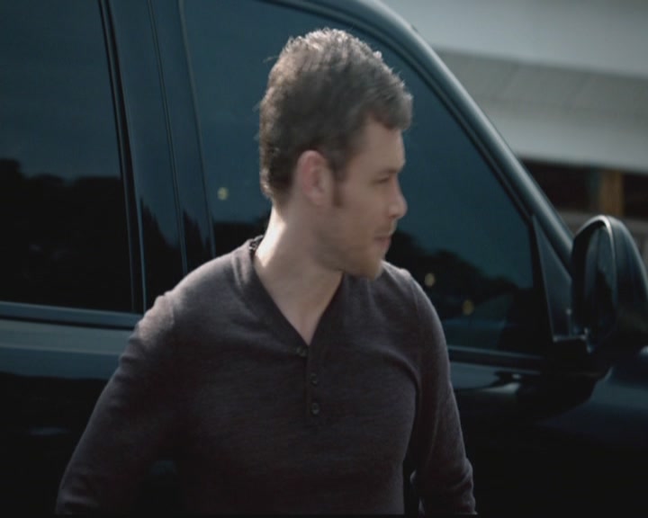 VampireDiariesWorld-dot-org_TheOriginals1x05SinnersAndSaints1593.jpg