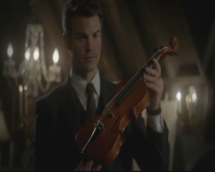 VampireDiariesWorld-dot-org_TheOriginals1x05SinnersAndSaints1599.jpg
