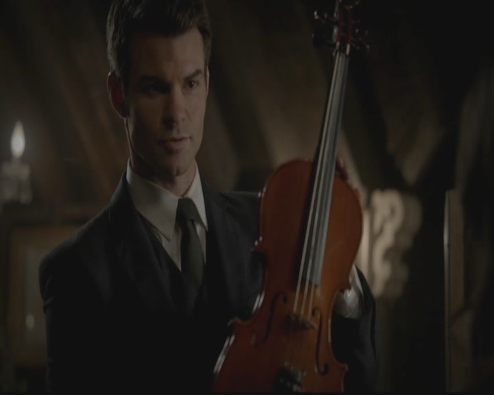 VampireDiariesWorld-dot-org_TheOriginals1x05SinnersAndSaints1601.jpg