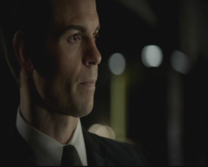 VampireDiariesWorld-dot-org_TheOriginals1x05SinnersAndSaints1660.jpg