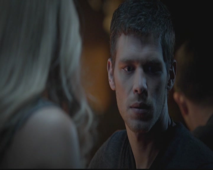 VampireDiariesWorld-dot-org_TheOriginals1x05SinnersAndSaints1710.jpg