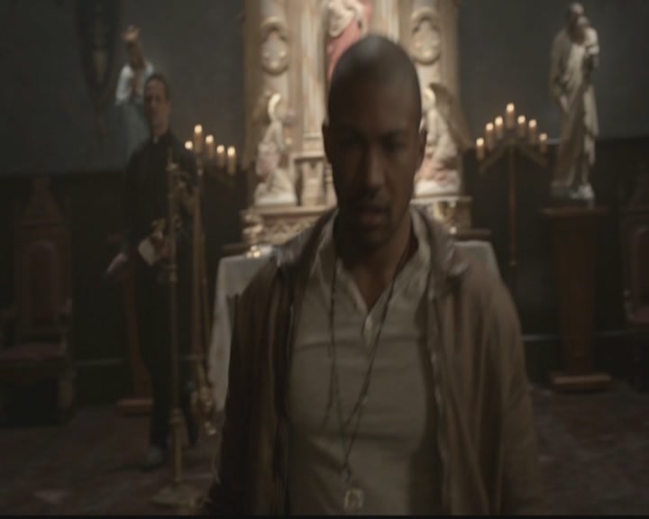 VampireDiariesWorld-dot-org_TheOriginals1x05SinnersAndSaints1905.jpg