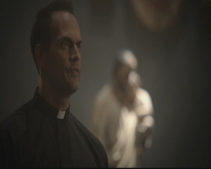 VampireDiariesWorld-dot-org_TheOriginals1x05SinnersAndSaints1913.jpg