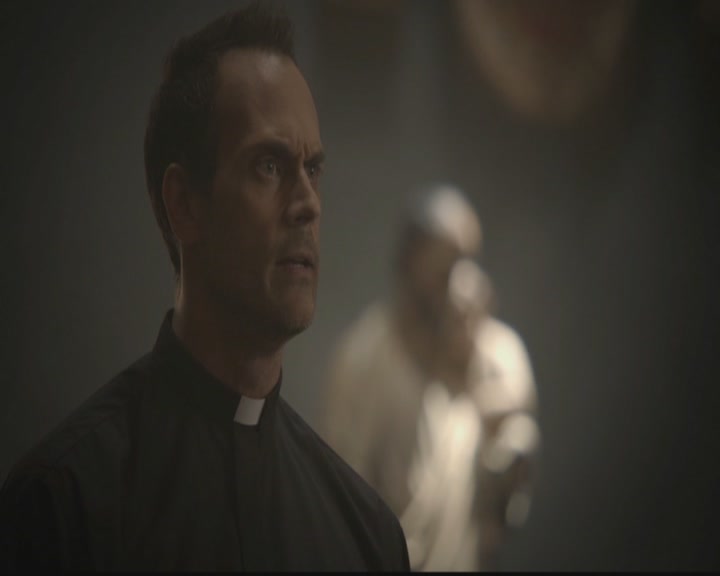 VampireDiariesWorld-dot-org_TheOriginals1x05SinnersAndSaints1916.jpg