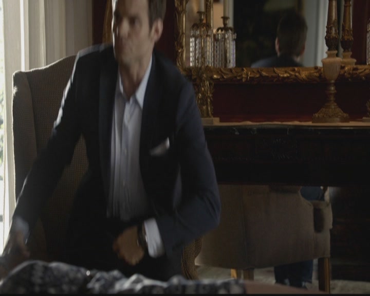 VampireDiariesWorld-dot-org_TheOriginals1x06FruitsOfThePoisonedTree0149.jpg